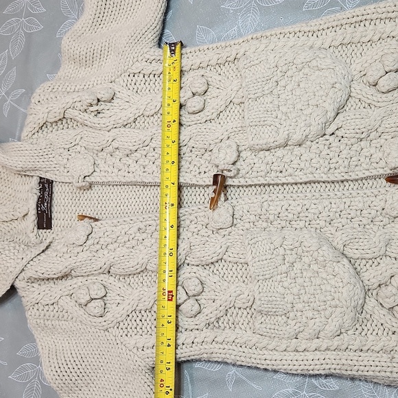 Children's Knitted Sweater - Picture 3 of 11